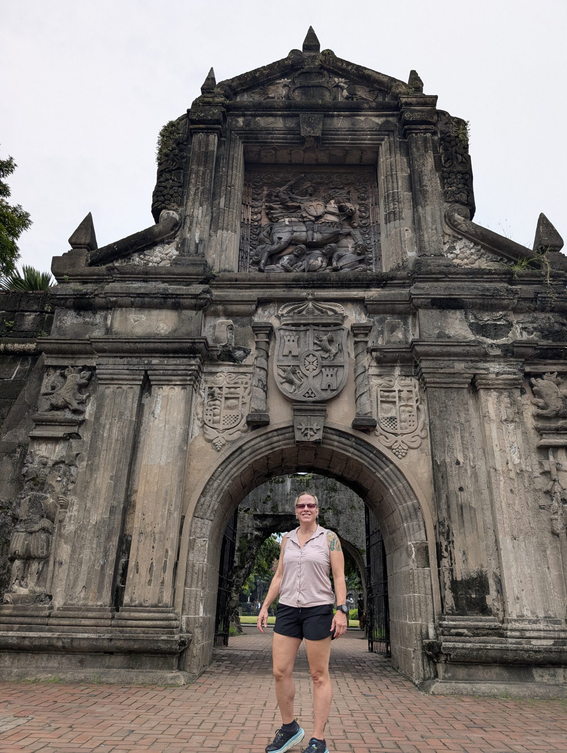 lara traveling
